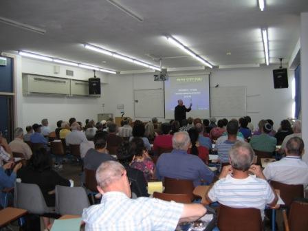 Ami Grünberg, Lecturing "Positive Thinking" at Bar-Ilan University